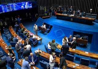 Nova regra para aposentadoria por periculosidade é aprovada no Senado