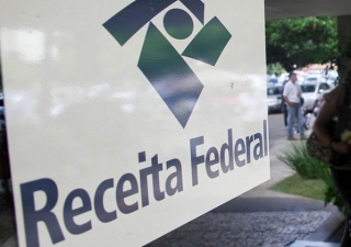 Receita Federal estuda cobrar imposto sobre a propina